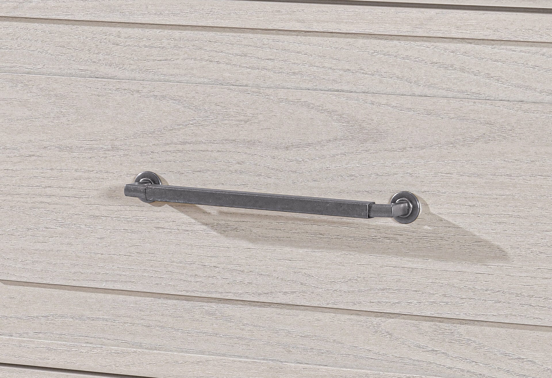 CLARA-BEIGE-DETAIL-OF-HANDLE-2