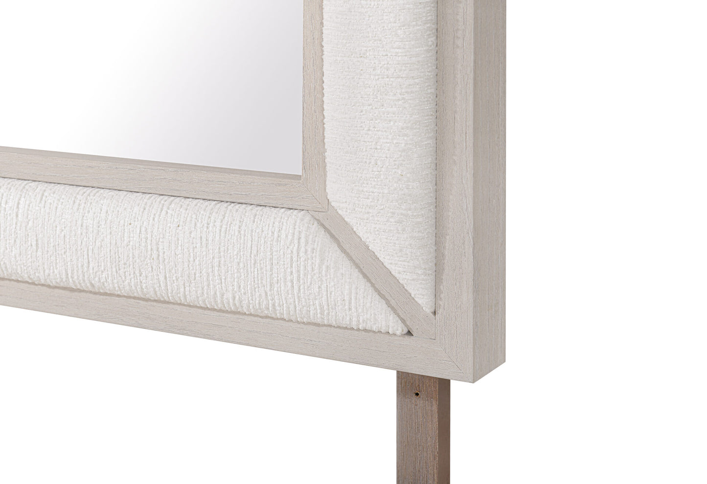 CLARA-BEIGE-DETAIL-OF-MIRROR-1