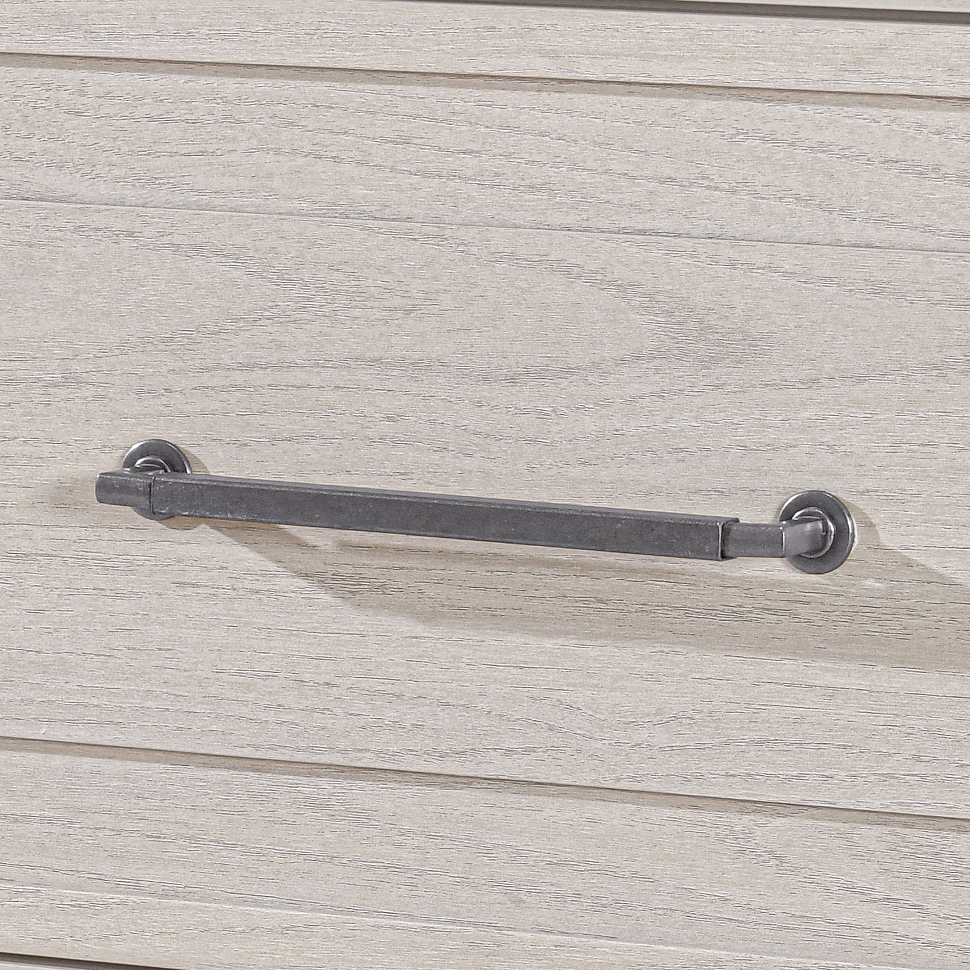 CLARA-BEIGE-DETAIL OF HANDLE