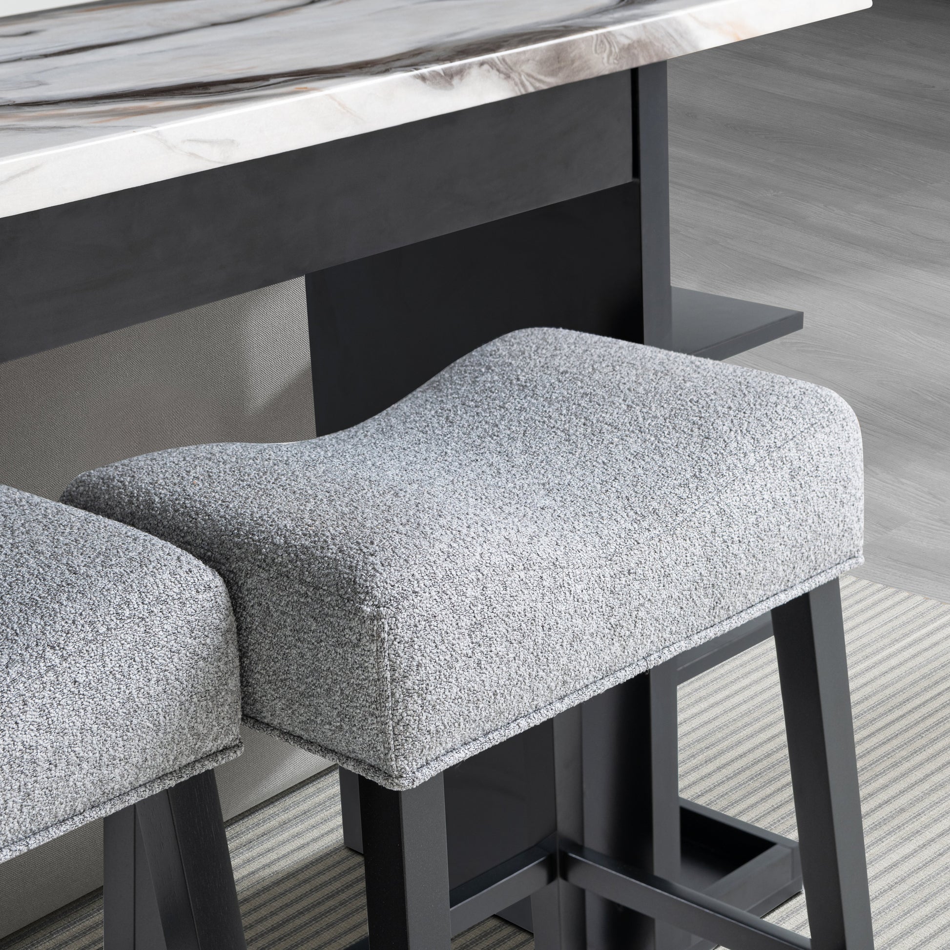 D3232CST+STOOLS-RSC detail