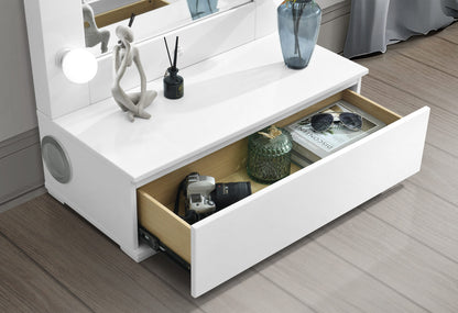 ELLA-WHT-TALL-MR-DRAWER-DETAIL-1