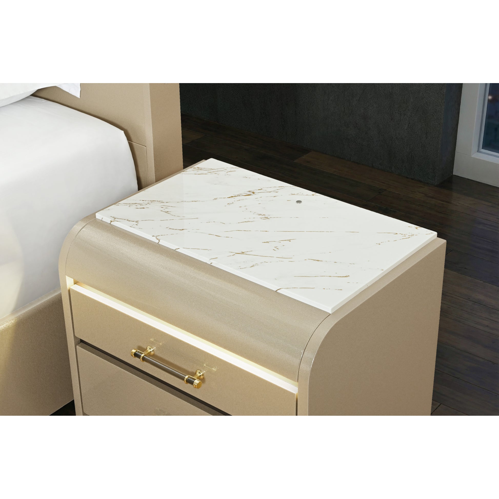 GENESIS-GOLD-DETAIL - 2