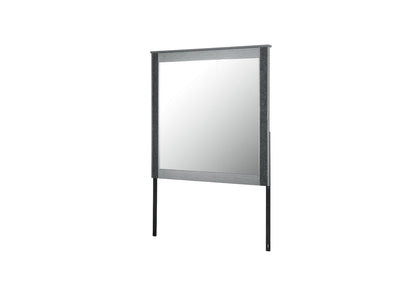 Logan-Silver-MR-ANGLE-1